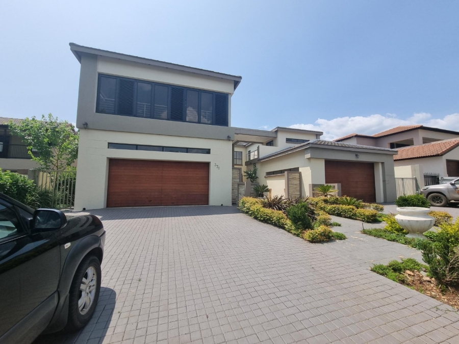 To Let 8 Bedroom Property for Rent in Xanadu North West